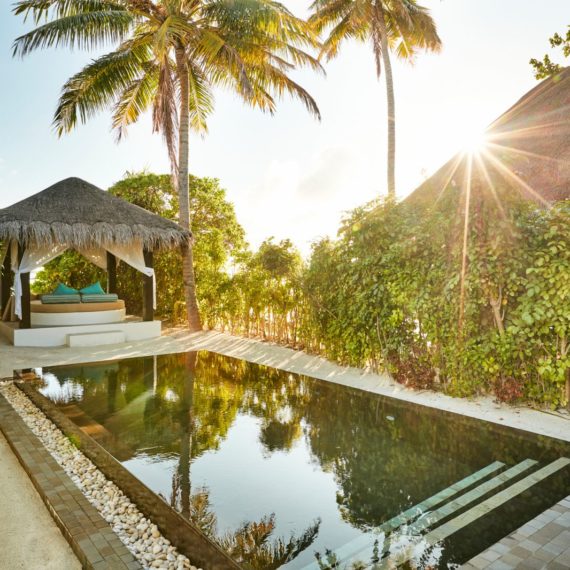 Deluxe Beach Pool Villa