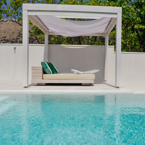 Retreat Beach Pool Villa