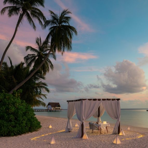 Dîner romantique sur la plage